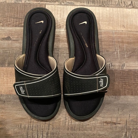 Nike Slides- Used